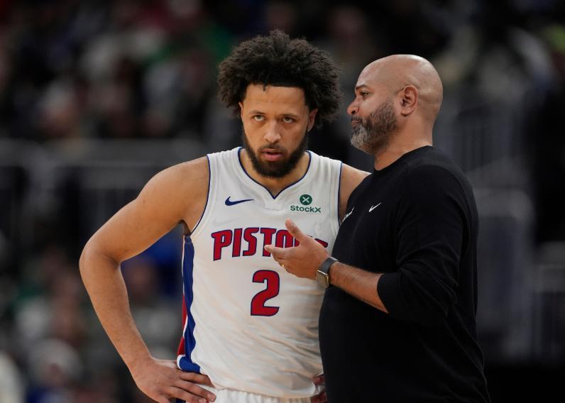 如意体育官网-坎宁安29+7+11杜伦两双,班凯罗尴尬准三双,活塞逆转魔术夺3连胜